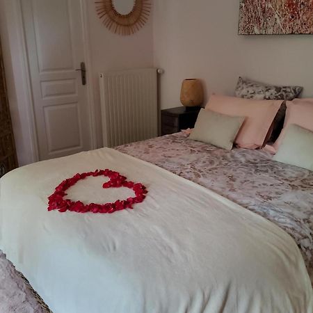Les Tilleuls de Marie Saint-Edmond Extérieur photo