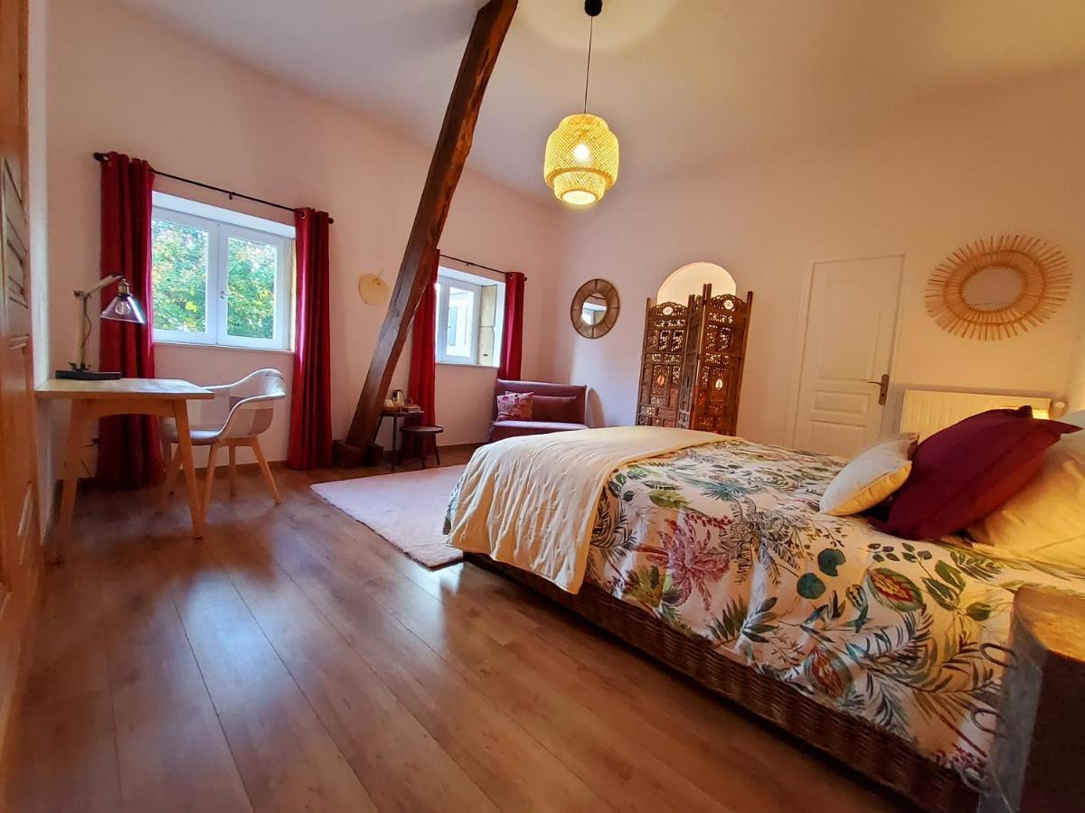 Les Tilleuls de Marie Saint-Edmond Extérieur photo