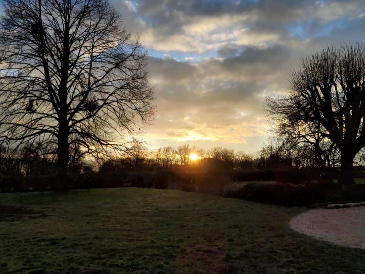 Les Tilleuls de Marie Saint-Edmond Extérieur photo